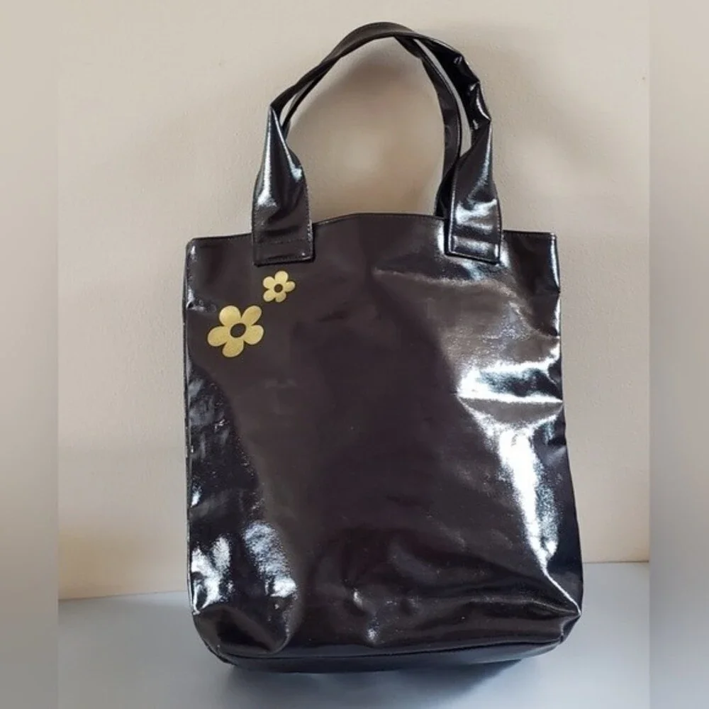 Marc Jacobs Daisy Black Tote